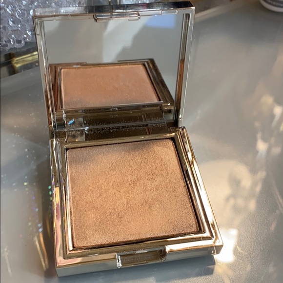 jouer Other - Jouer Cosmetics Topaz Highlighter